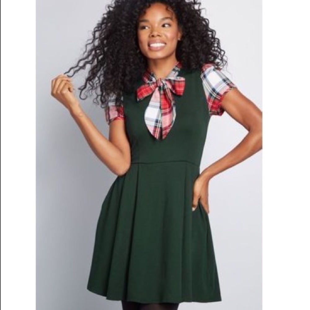 Smak Parlour Modcloth Green Plaid Dress Tie Neck